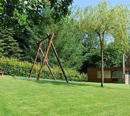 Modern Holiday In Bellevaux-ligneuville With Sauna בית נופש ליניוביל